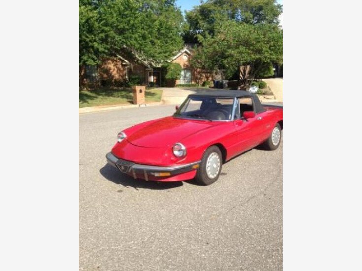 Thumbnail Photo undefined for 1989 Alfa Romeo Spider Graduate